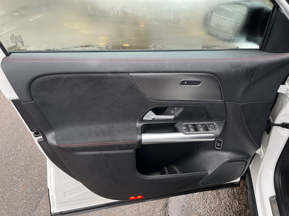 Billede af Mercedes-Benz EQA 250+ EL AMG Line 190HK 5d Aut.