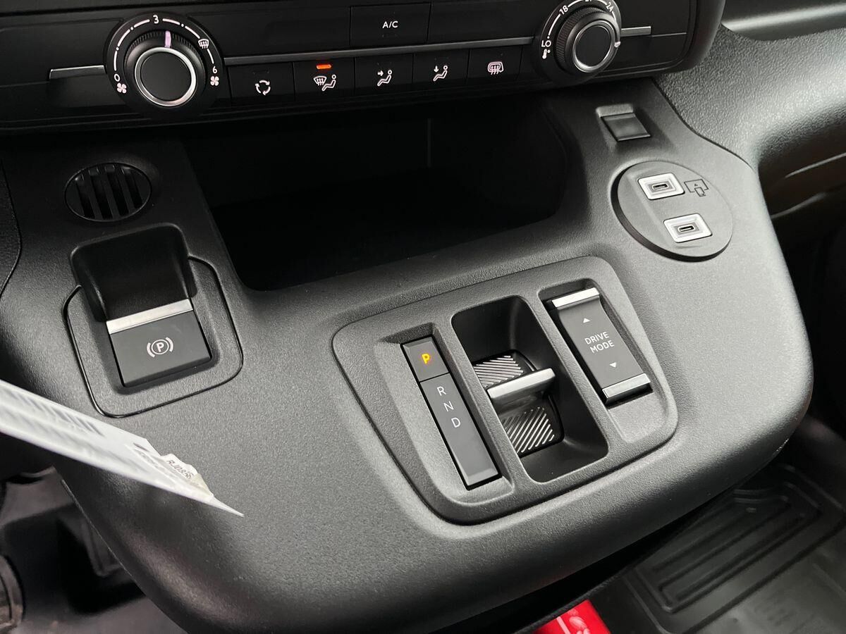 Billede af Toyota Proace City Electric Long EL Comfort 2 Skydedøre 136HK Van Aut.