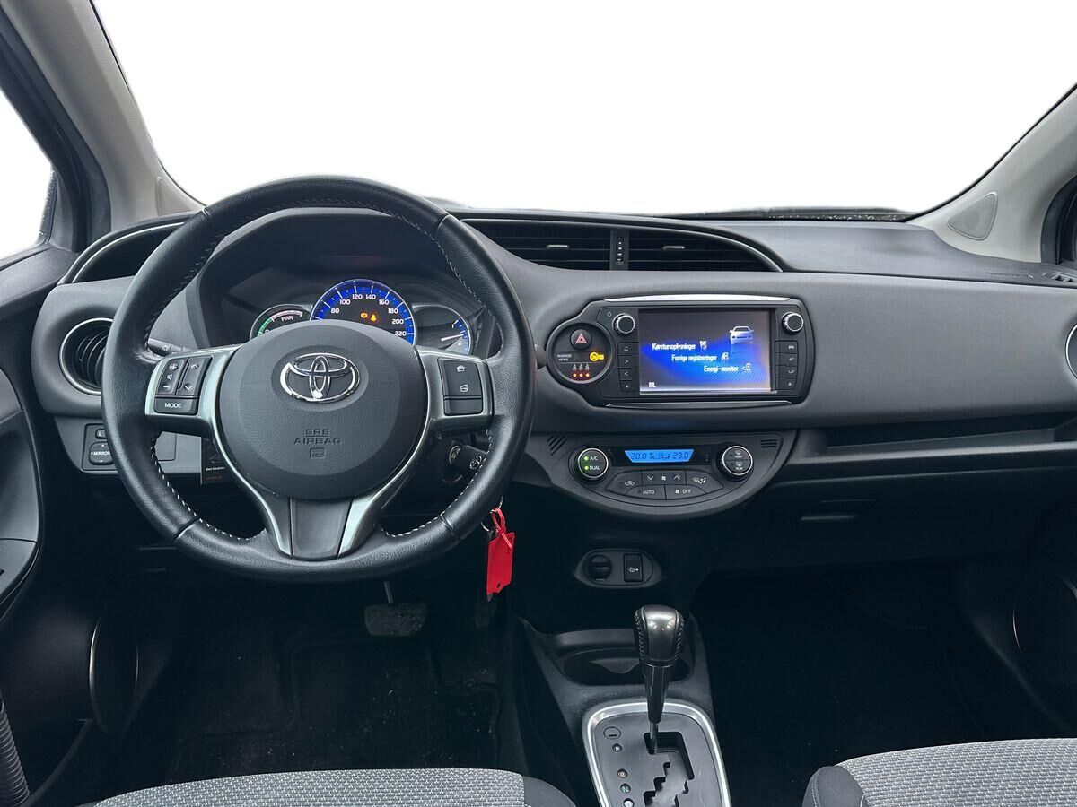 Billede af Toyota Yaris 1,5 Hybrid H2 E-CVT 100HK 5d Trinl. Gear