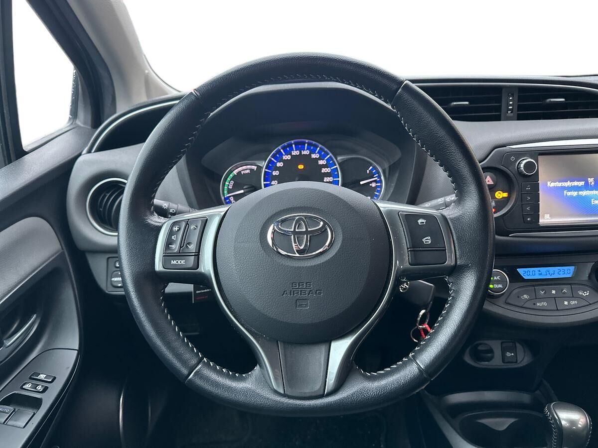 Billede af Toyota Yaris 1,5 Hybrid H2 E-CVT 100HK 5d Trinl. Gear
