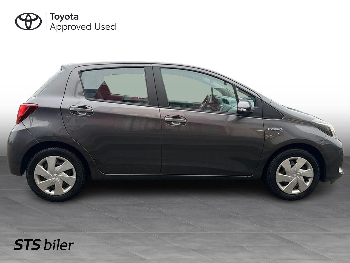 Billede af Toyota Yaris 1,5 Hybrid H2 E-CVT 100HK 5d Trinl. Gear