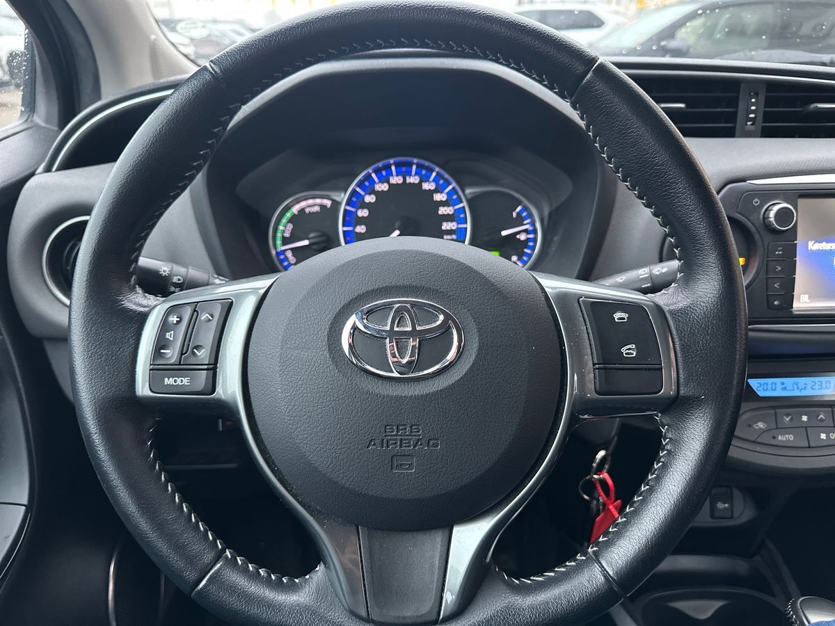 Billede af Toyota Yaris 1,5 Hybrid H2 E-CVT 100HK 5d Trinl. Gear