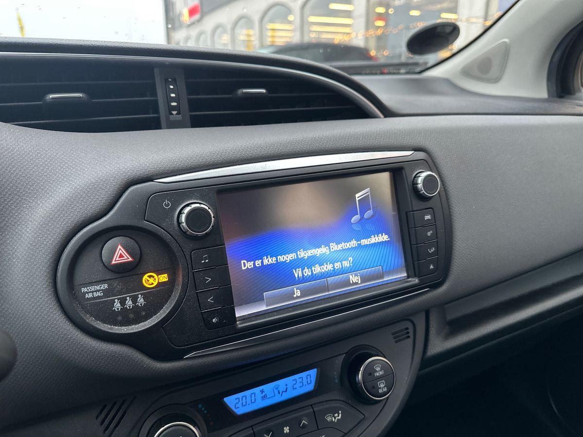 Billede af Toyota Yaris 1,5 Hybrid H2 E-CVT 100HK 5d Trinl. Gear