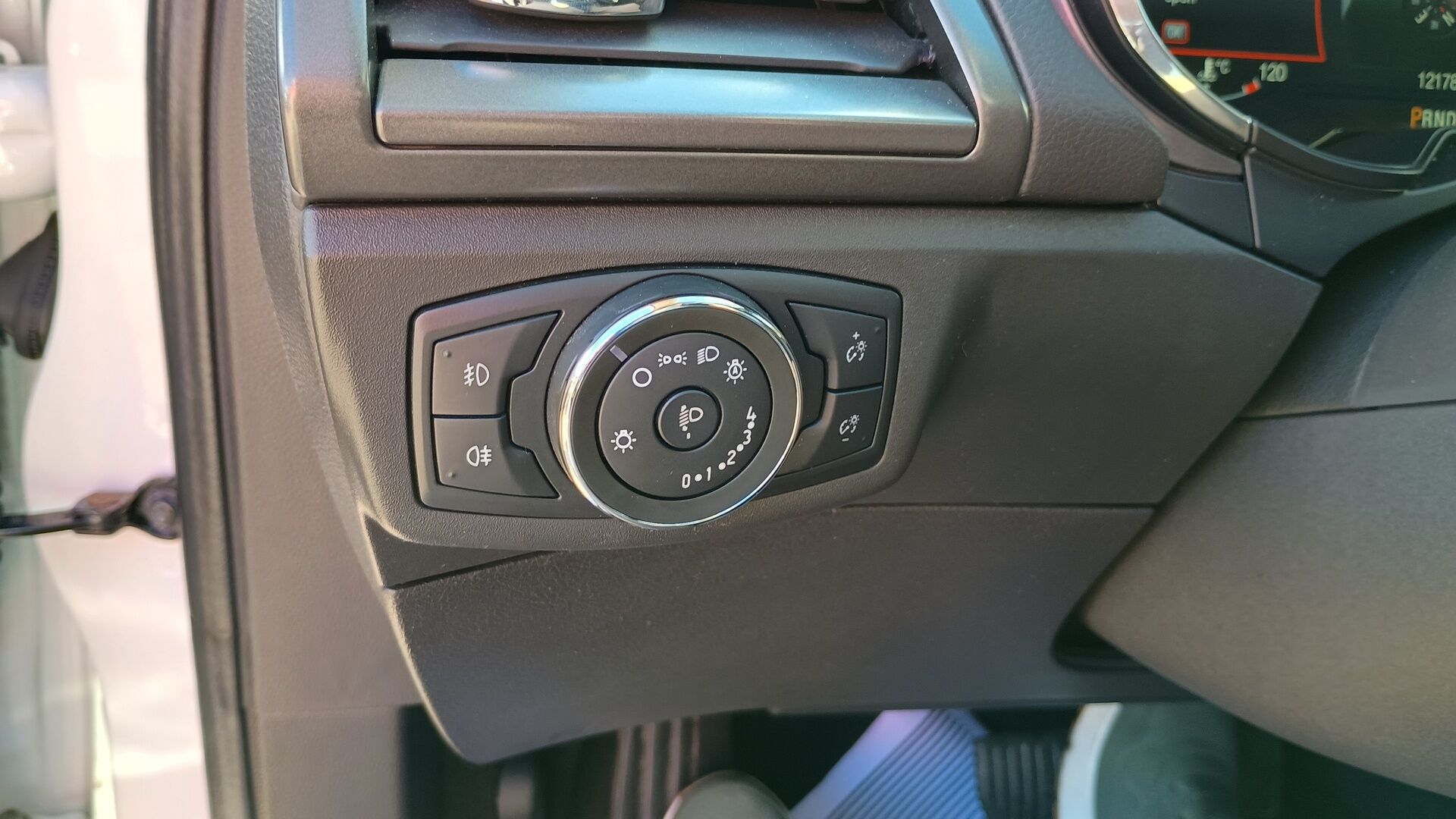 Billede af Ford Mondeo 1,5 EcoBoost Titanium Attack 160HK Stc 6g Aut.