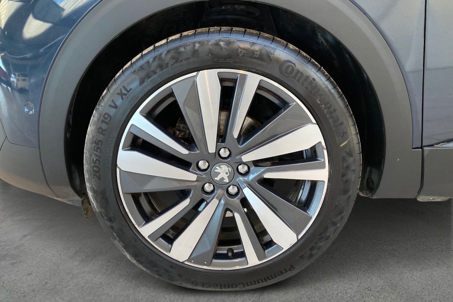 Billede af Peugeot 5008 1,2 PureTech Allure EAT8 130HK 5d 8g Aut.