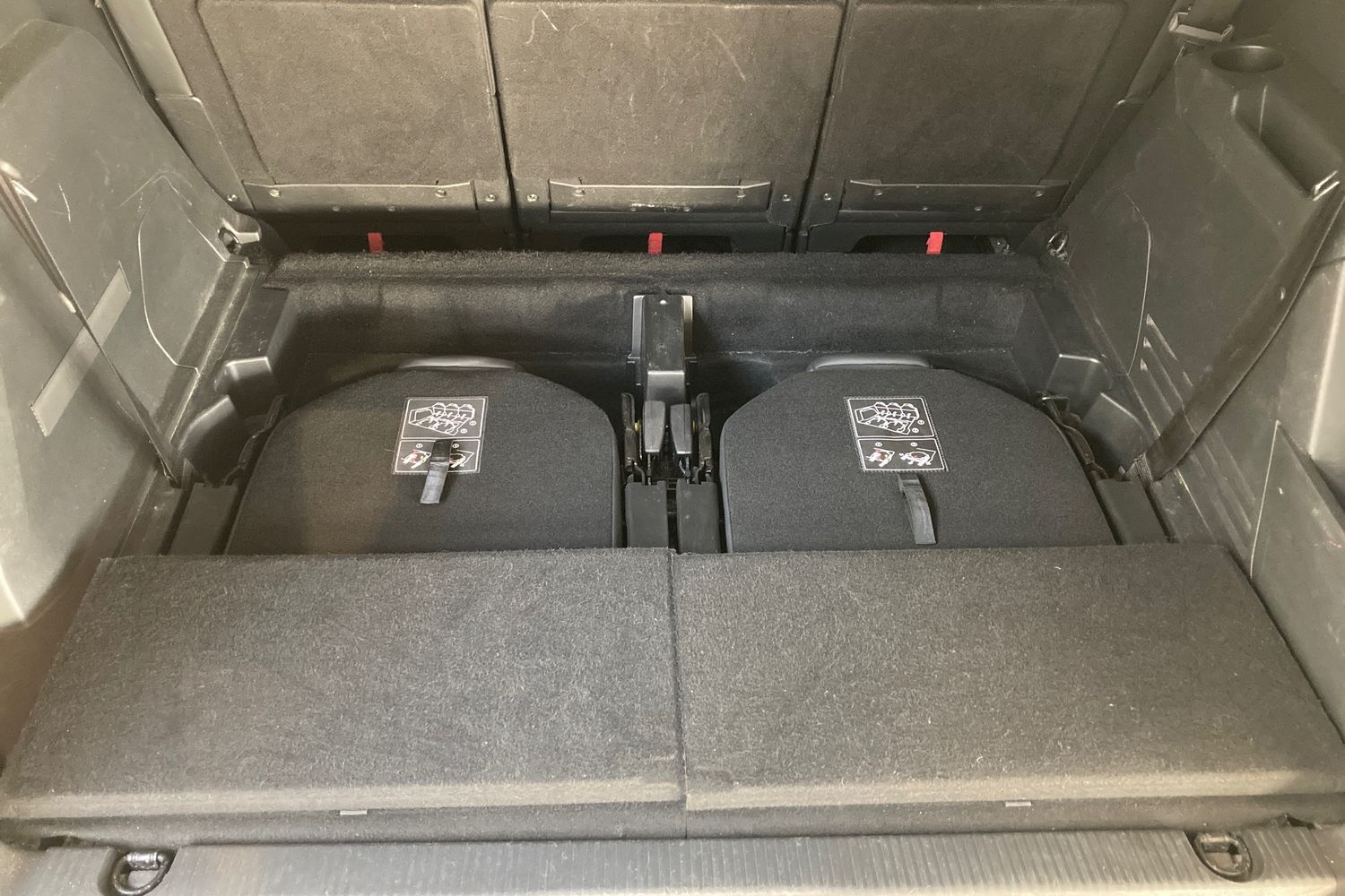 Billede af Peugeot 5008 1,2 PureTech Allure EAT8 130HK 5d 8g Aut.