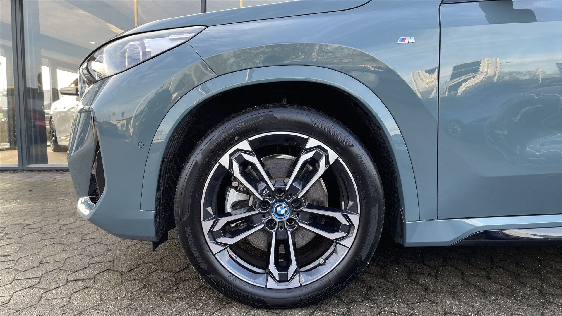 Billede af BMW iX1 xDrive30 Fully Charged M Sport 313HK 5d Aut. 