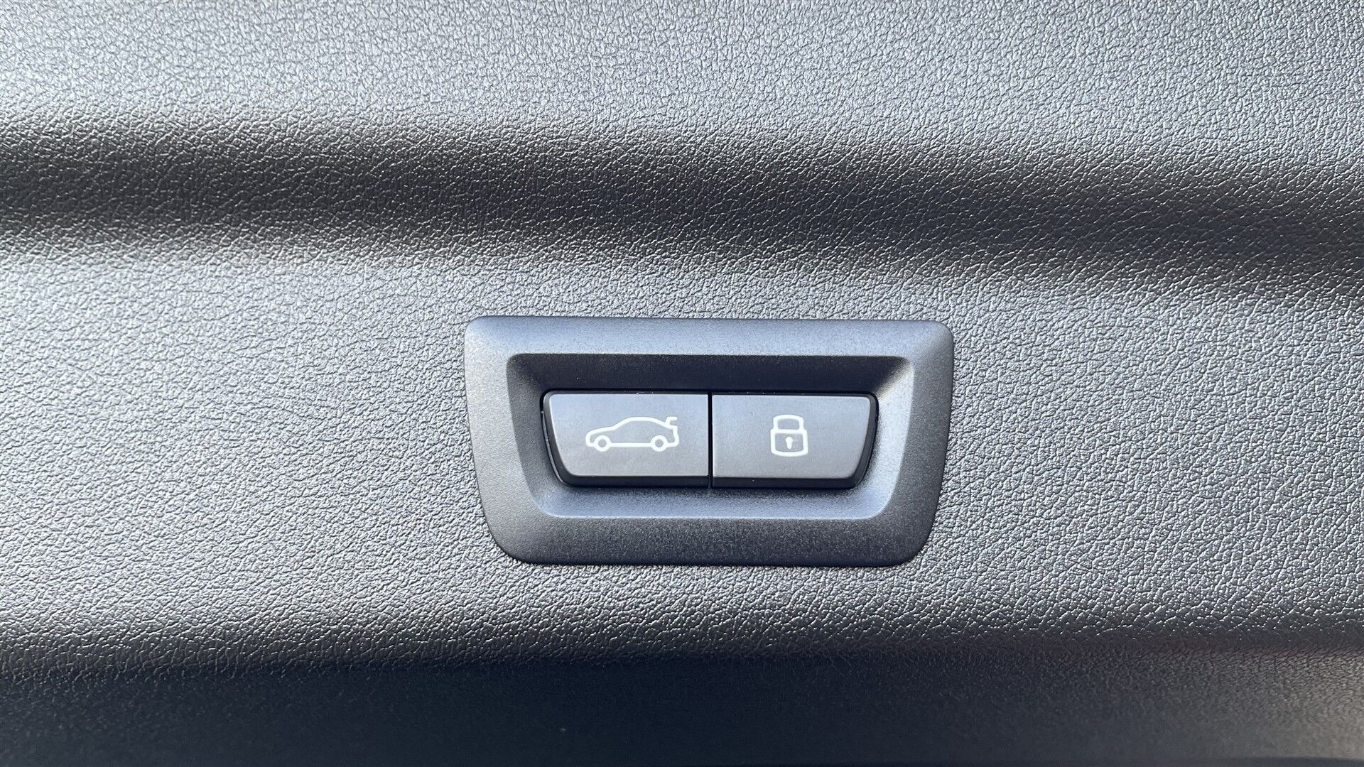 Billede af BMW iX1 xDrive30 Fully Charged M Sport 313HK 5d Aut. 