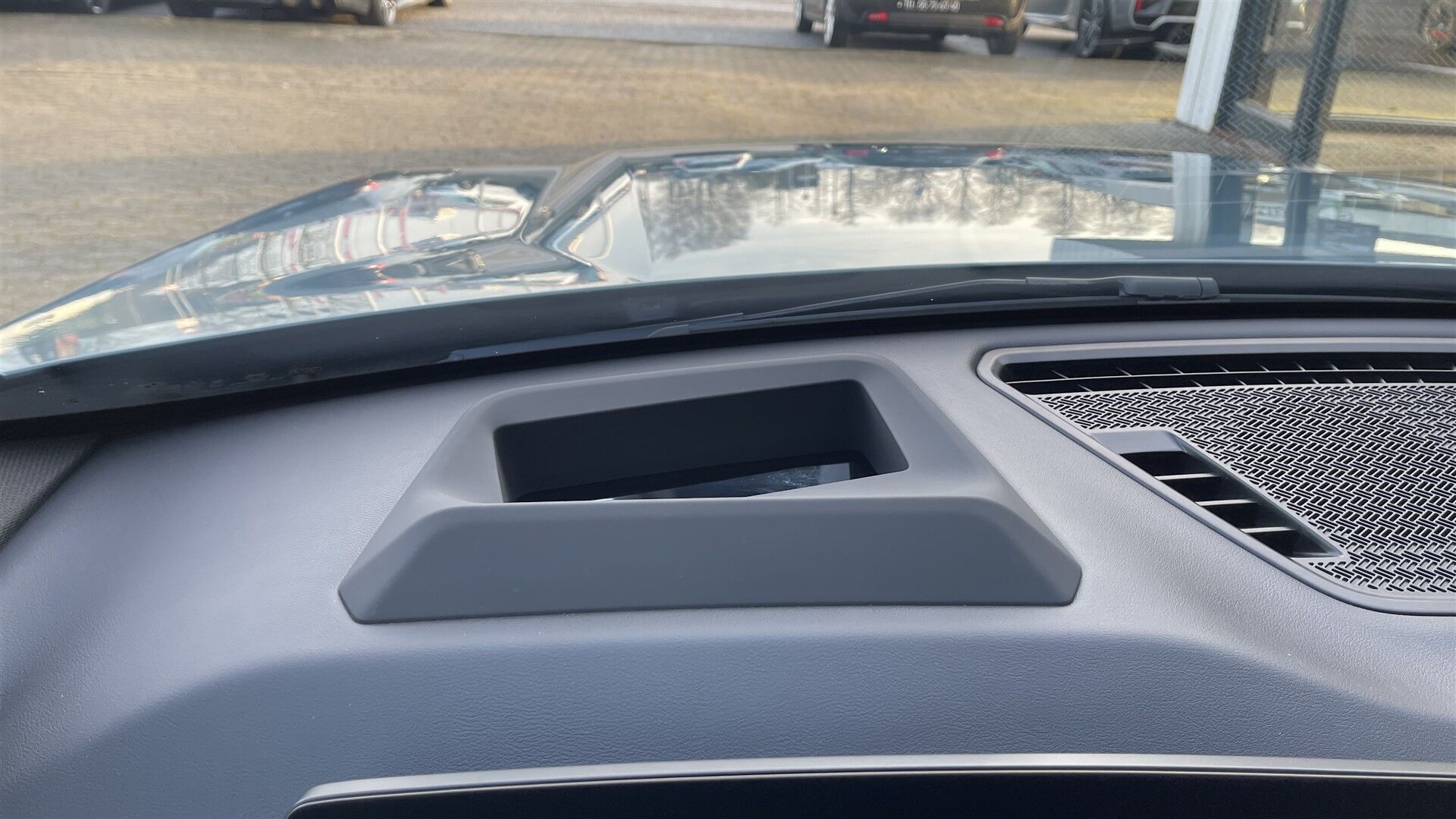 Billede af BMW iX1 xDrive30 Fully Charged M Sport 313HK 5d Aut. 