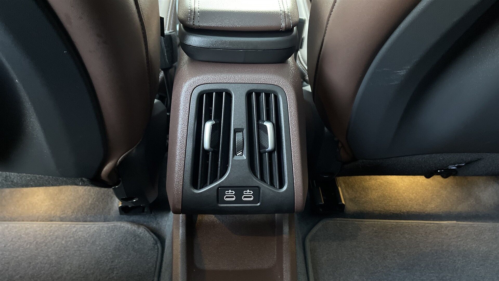 Billede af BMW iX1 xDrive30 Fully Charged M Sport 313HK 5d Aut. 