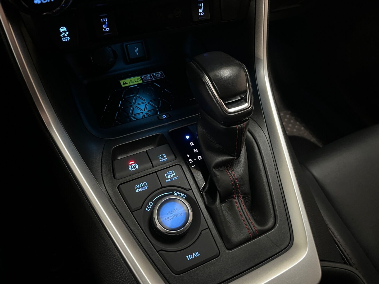 Billede af Toyota RAV4 Plug-in 2,5 Plugin-hybrid Style AWD 306HK 5d 6g Aut.