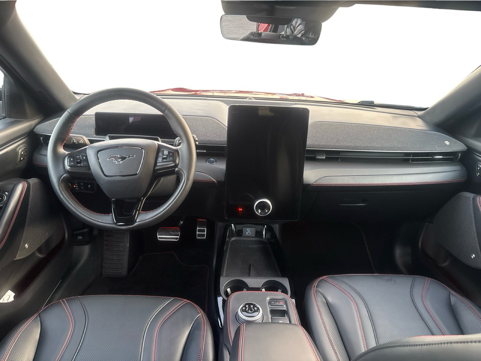 Billede af Ford Mustang Mach-E EL UR Premium AWD 351HK 5d Aut.