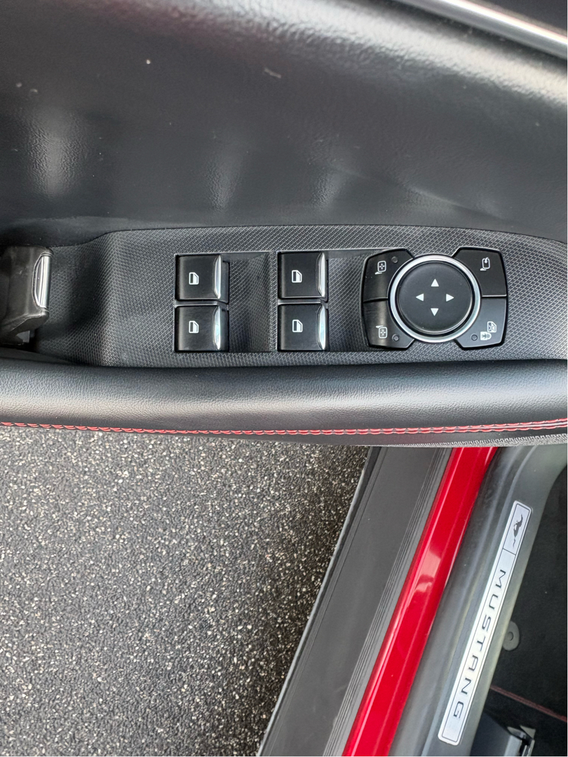 Billede af Ford Mustang Mach-E EL UR Premium AWD 351HK 5d Aut.