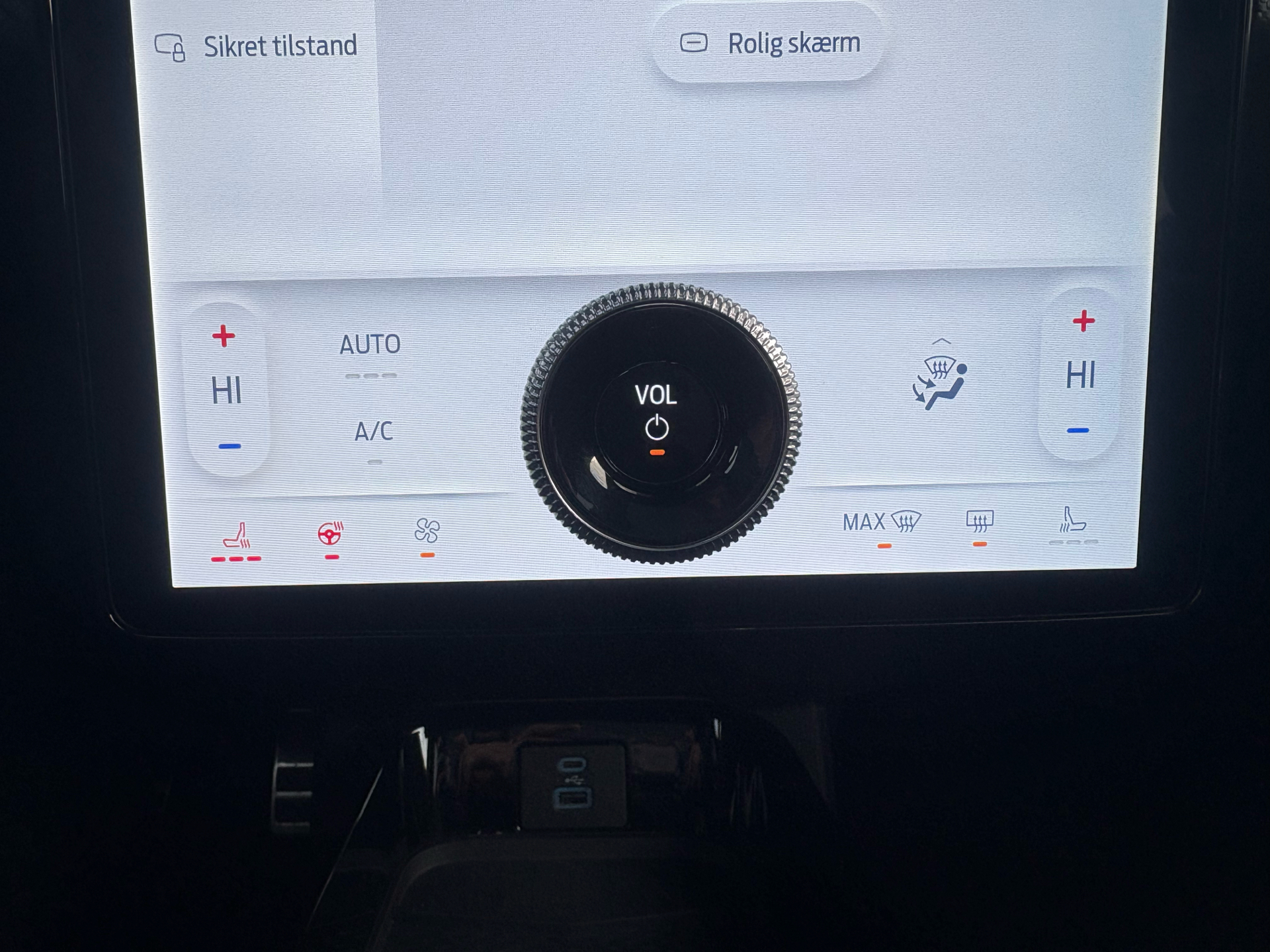 Billede af Ford Mustang Mach-E EL UR Premium AWD 351HK 5d Aut.