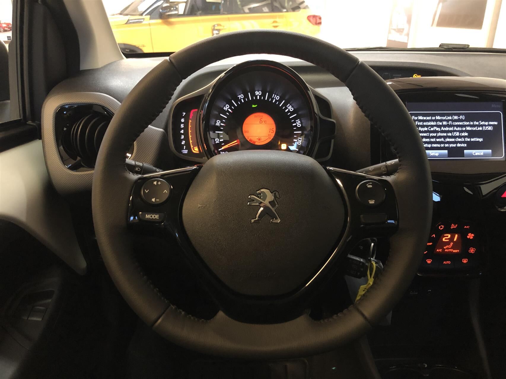 Billede af Peugeot 108 1,0 e-Vti Allure+ 72HK 5d