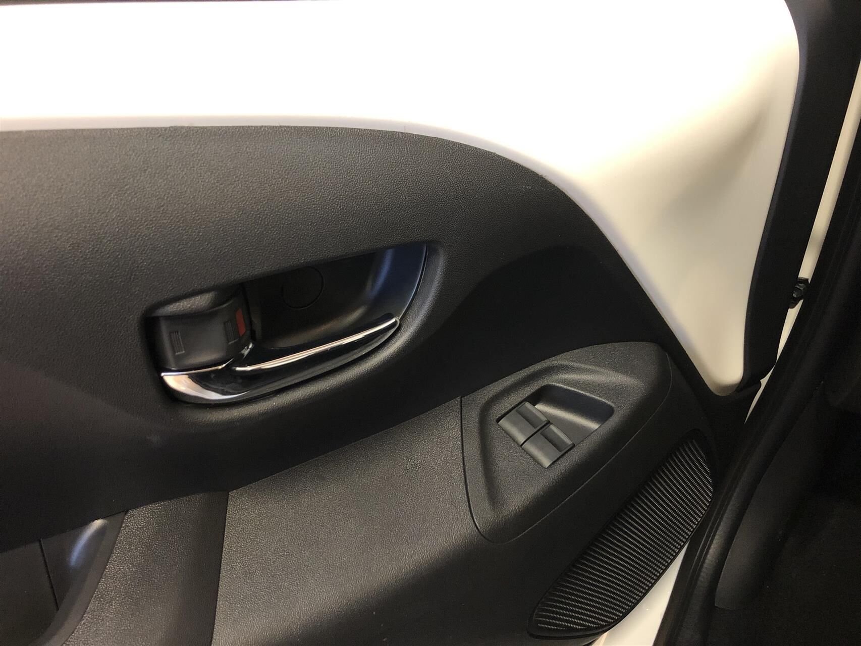 Billede af Peugeot 108 1,0 e-Vti Allure+ 72HK 5d