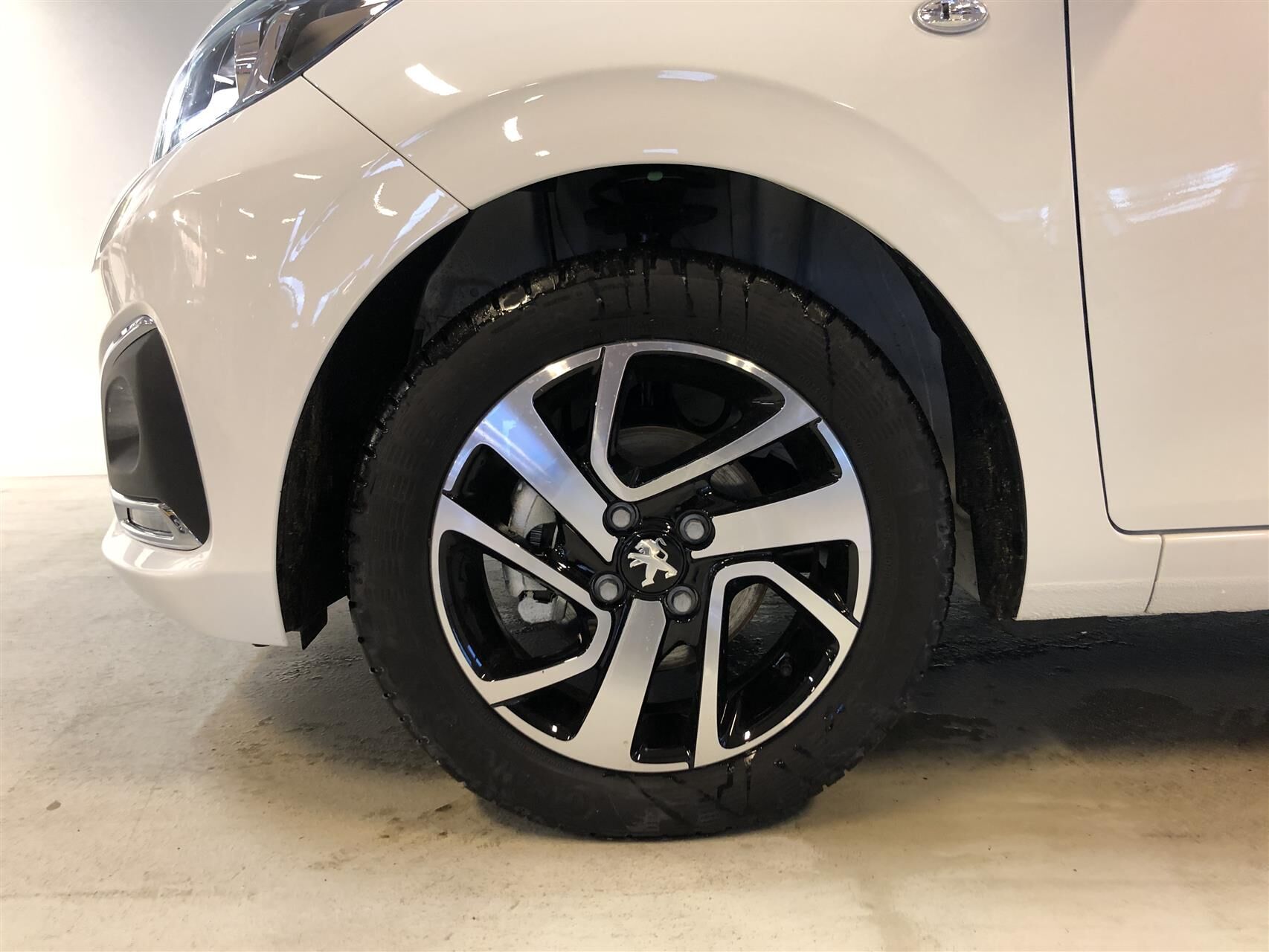 Billede af Peugeot 108 1,0 e-Vti Allure+ 72HK 5d