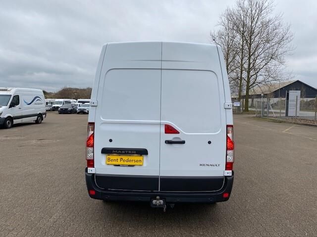 Billede af Renault Master T35 L2H2 2,3 DCI TwinTurbo start/stop Quickshift 150HK Van 6g Aut.