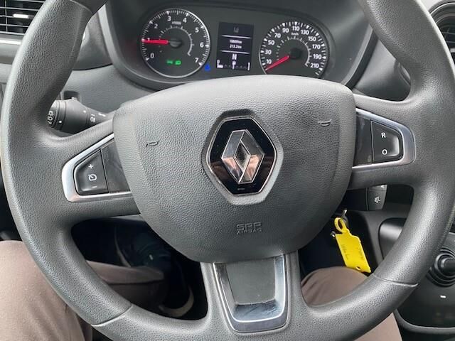 Billede af Renault Master T35 L2H2 2,3 DCI TwinTurbo start/stop Quickshift 150HK Van 6g Aut.