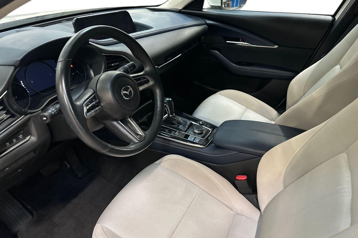 Billede af Mazda CX-30 2,0 Skyactiv-G  Mild hybrid Sky 122HK 5d 6g Aut.