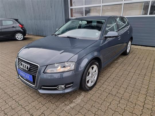 Audi A3 Sportback 1,6 TDI DPF Ambition 105HK 5d