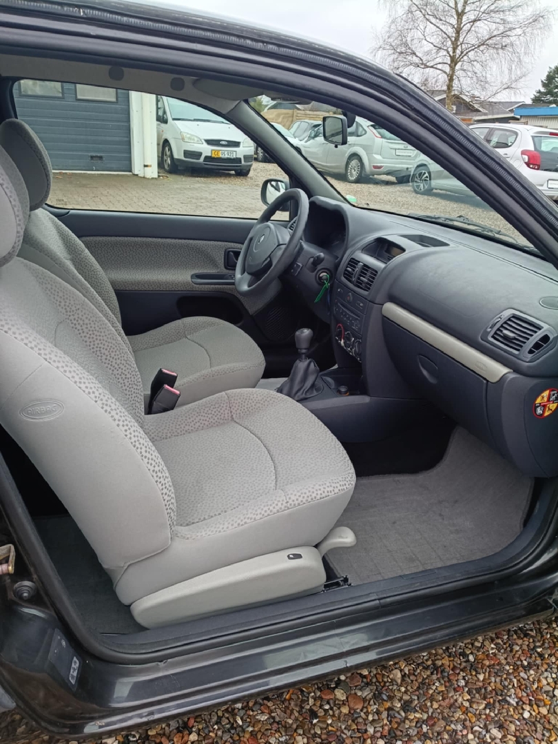 Billede af Renault Clio 1,2 8V Storia 60HK 3d