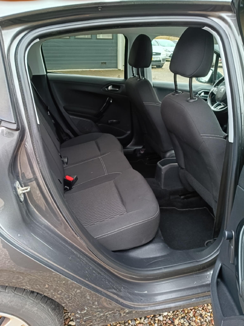 Billede af Peugeot 208 1,6 BlueHDi Strike 100HK 5d