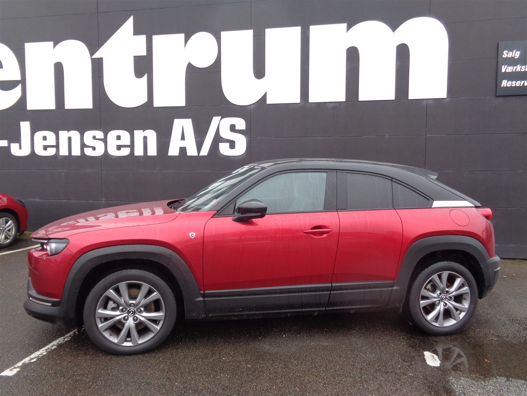 Billede af Mazda MX-30 0,8 e-Skyactiv R-EV  Plugin-hybrid Advance 170HK 5d Trinl. Gear