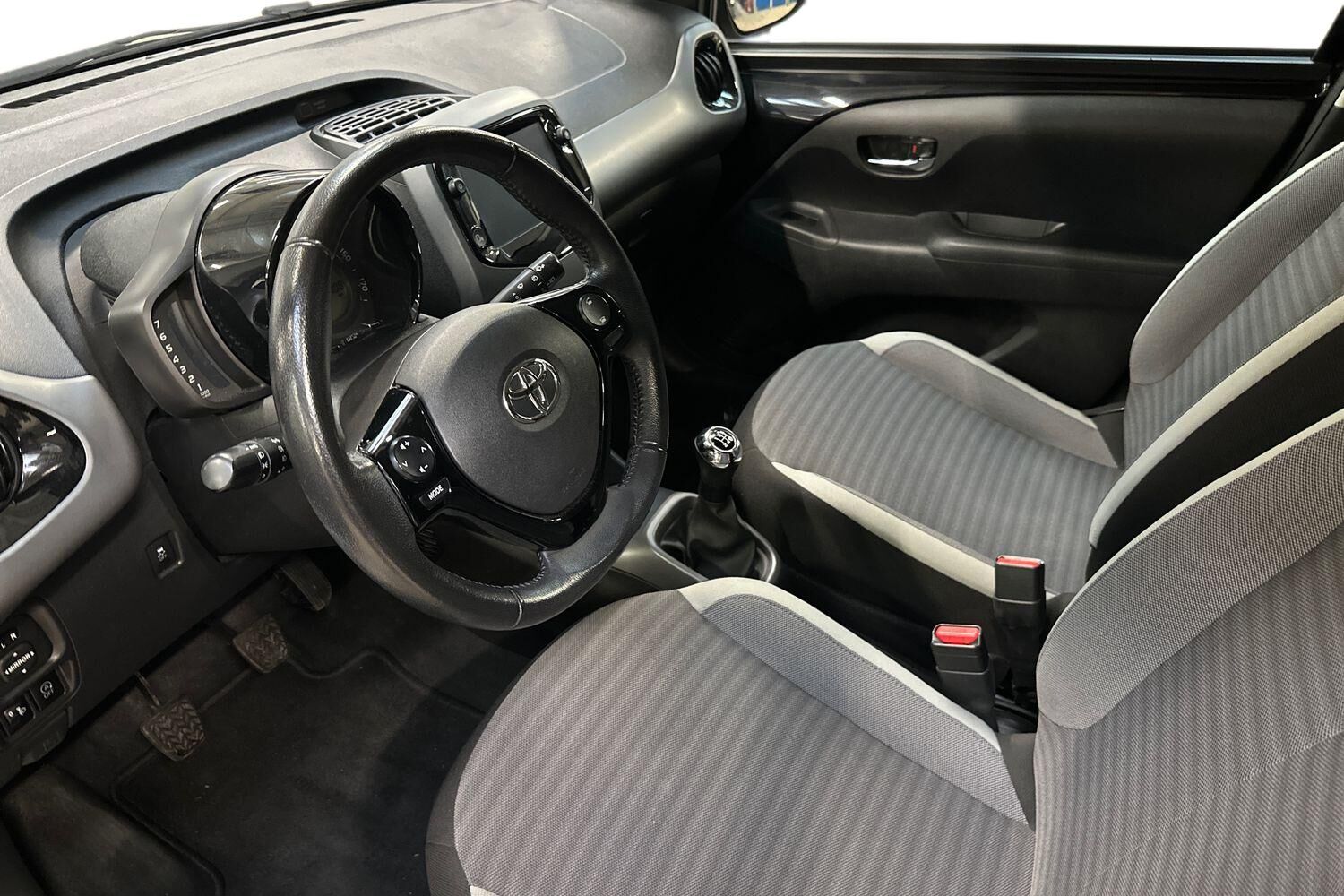 Billede af Toyota Aygo 1,0 VVT-I X-Press 72HK 5d