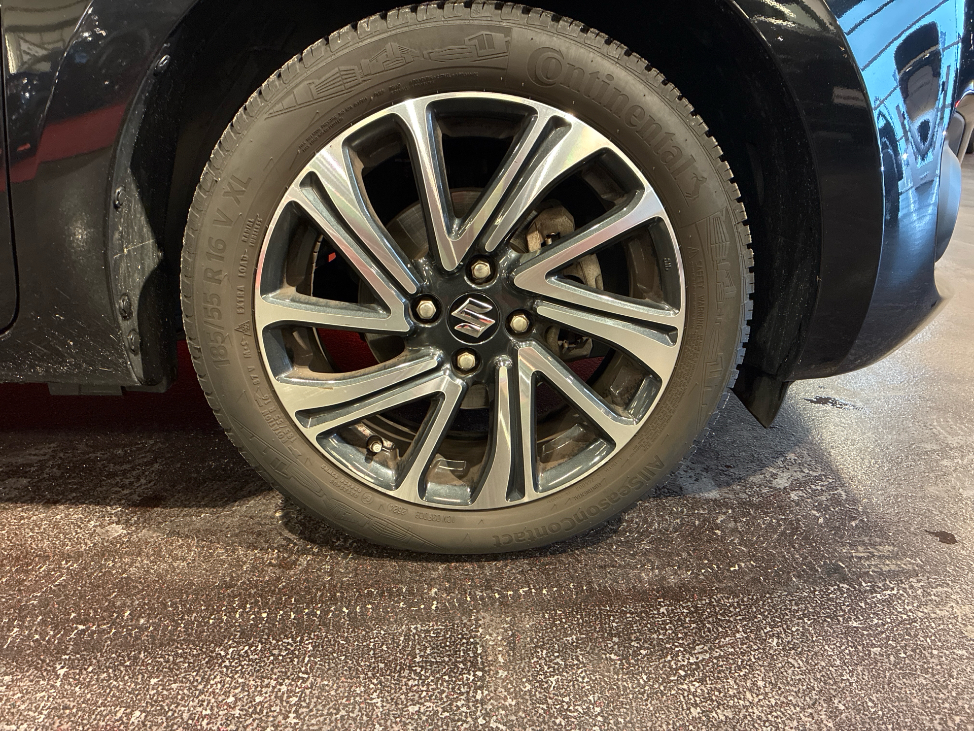 Billede af Suzuki Swift 1,2 Dualjet  Mild hybrid Exclusive AEB CVT 83HK 5d Trinl. Gear