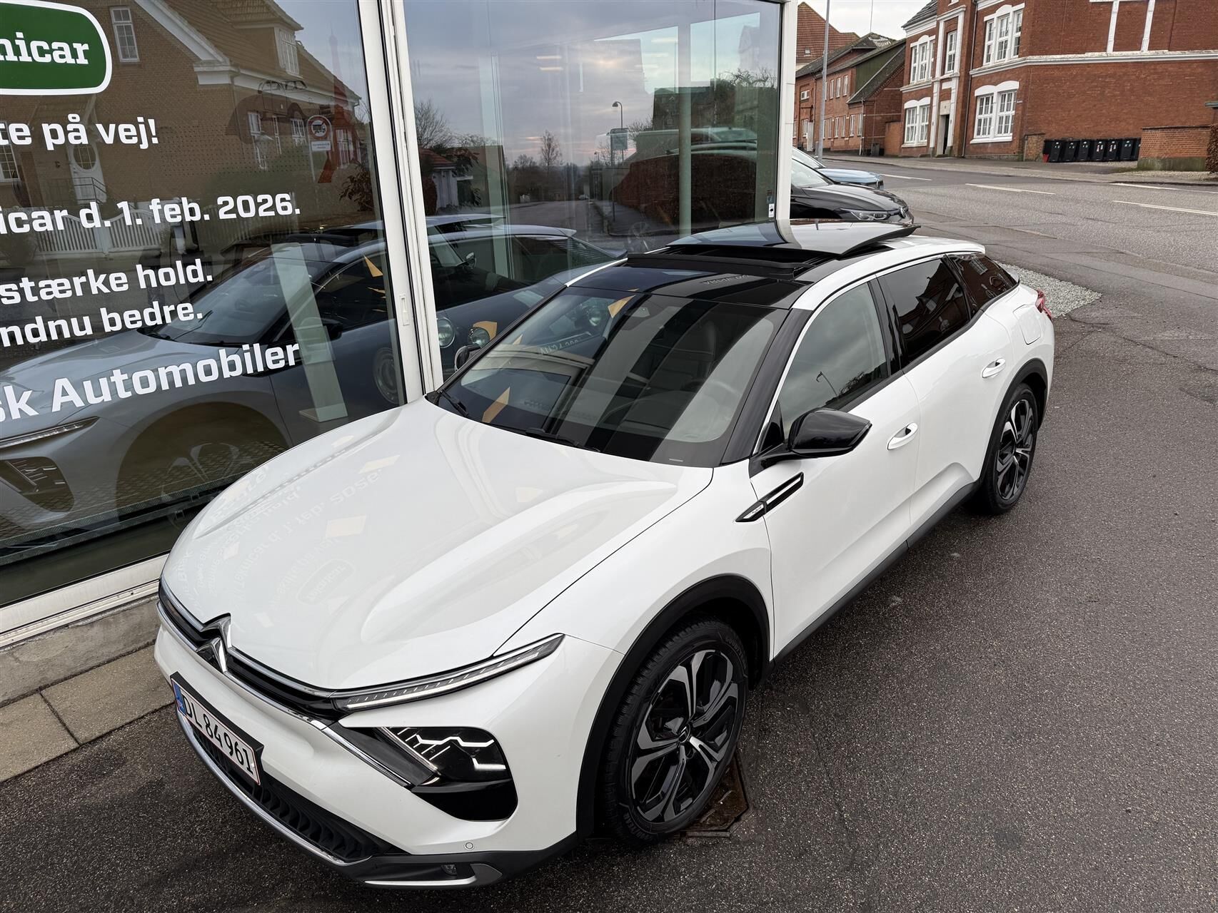 Billede af Citroën C5 X 1,6 Plugin-hybrid Grand Palais 225HK 5d 8g Aut.