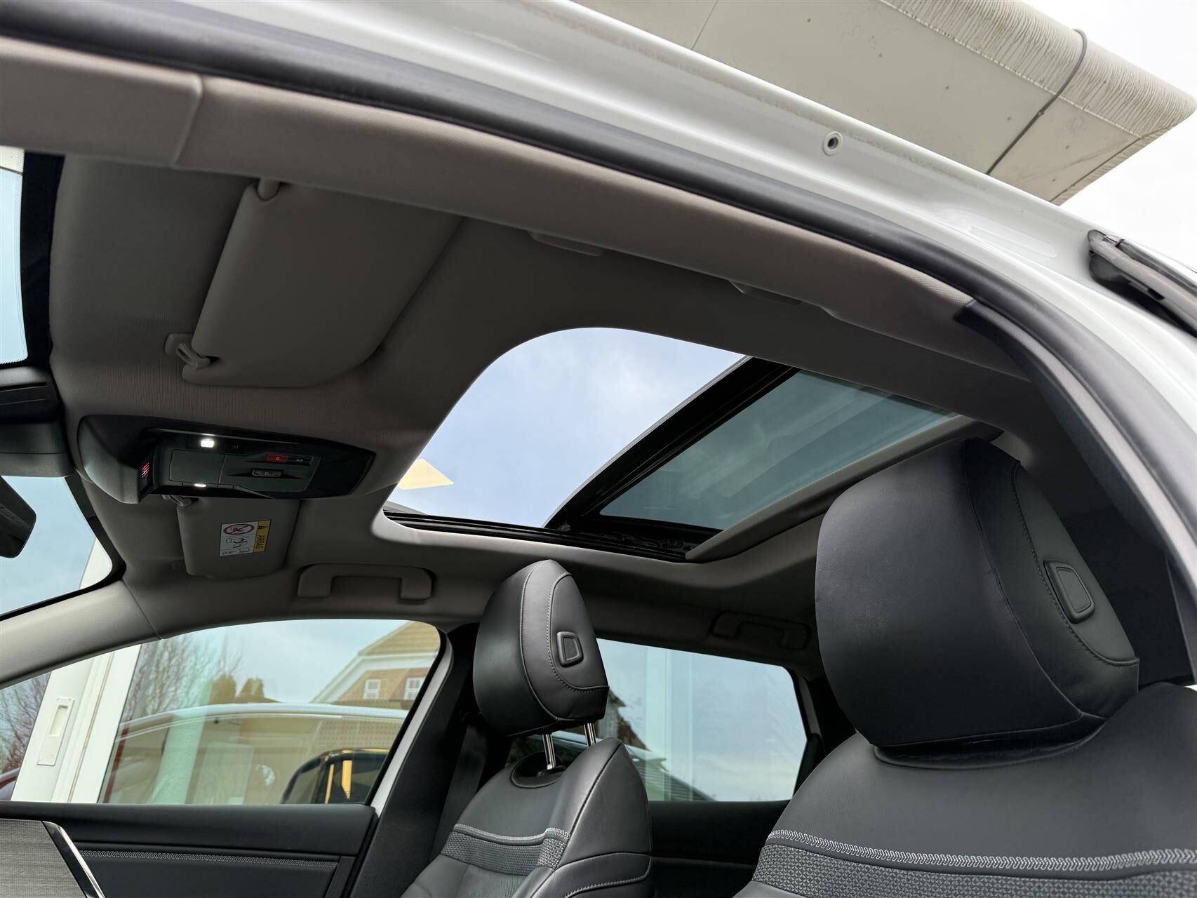 Billede af Citroën C5 X 1,6 Plugin-hybrid Grand Palais 225HK 5d 8g Aut.