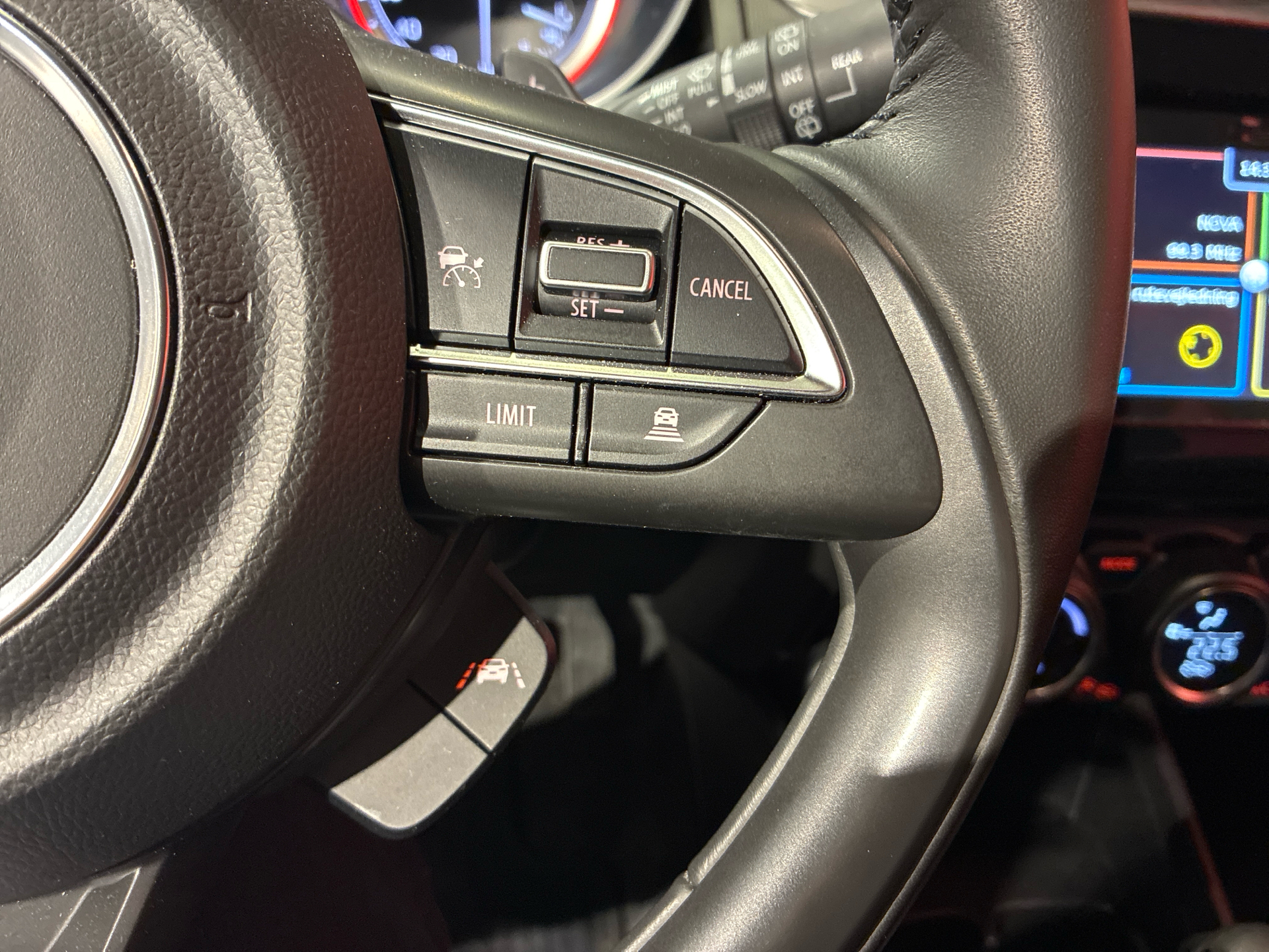 Billede af Suzuki Swift 1,2 Dualjet  Mild hybrid Exclusive AEB CVT 83HK 5d Trinl. Gear