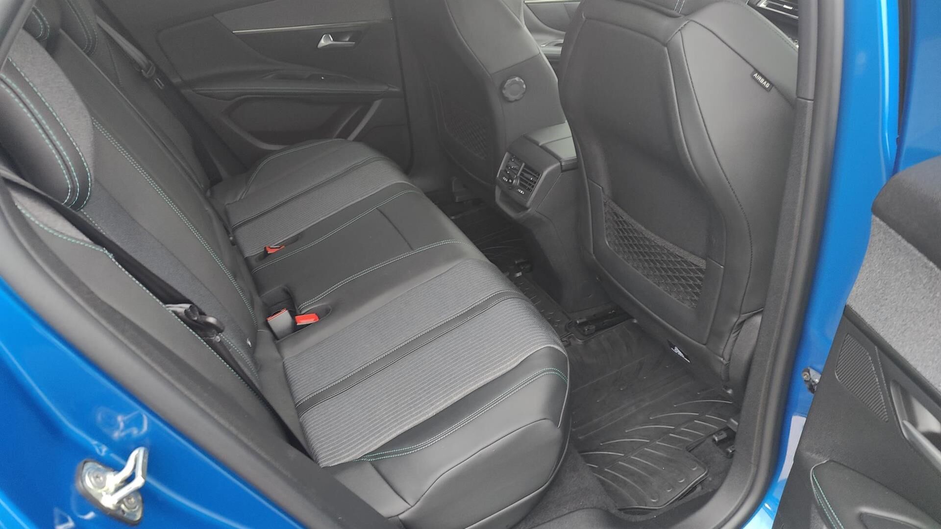 Billede af Peugeot 3008 1,6 B/EL Allure Pack EAT8 225HK 5d Aut. 