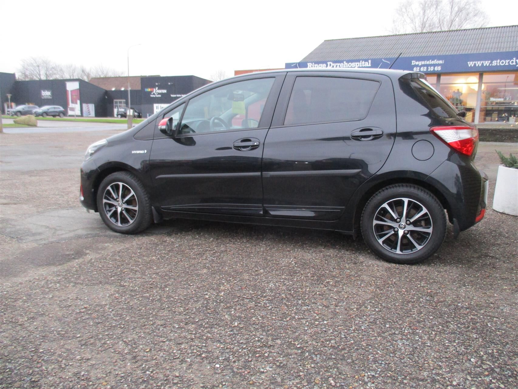 Billede af Toyota Yaris 1,5 Hybrid H3 Smartpakke E-CVT 100HK 5d Trinl. Gear