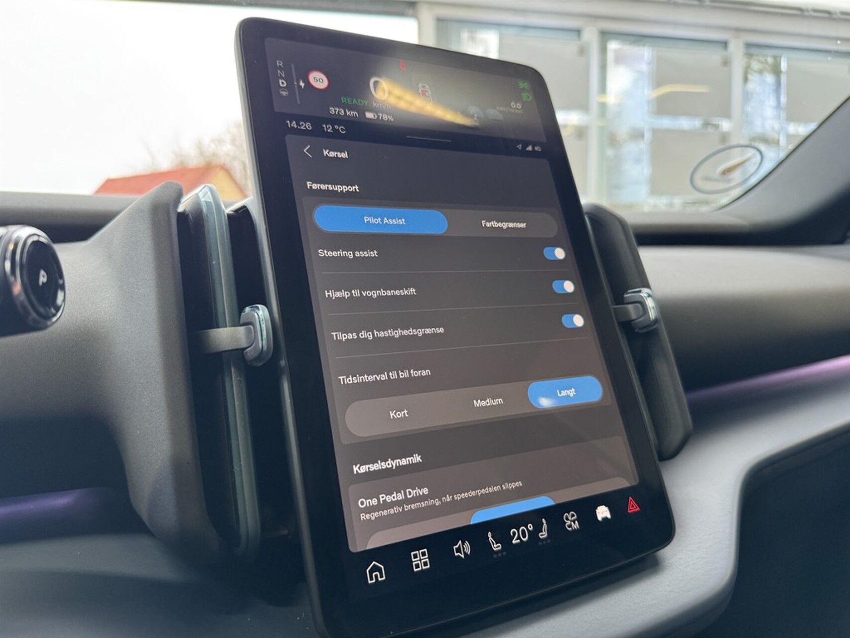 Billede af Volvo EX30 Single Motor Extended Range Plus 272HK 5d Aut.