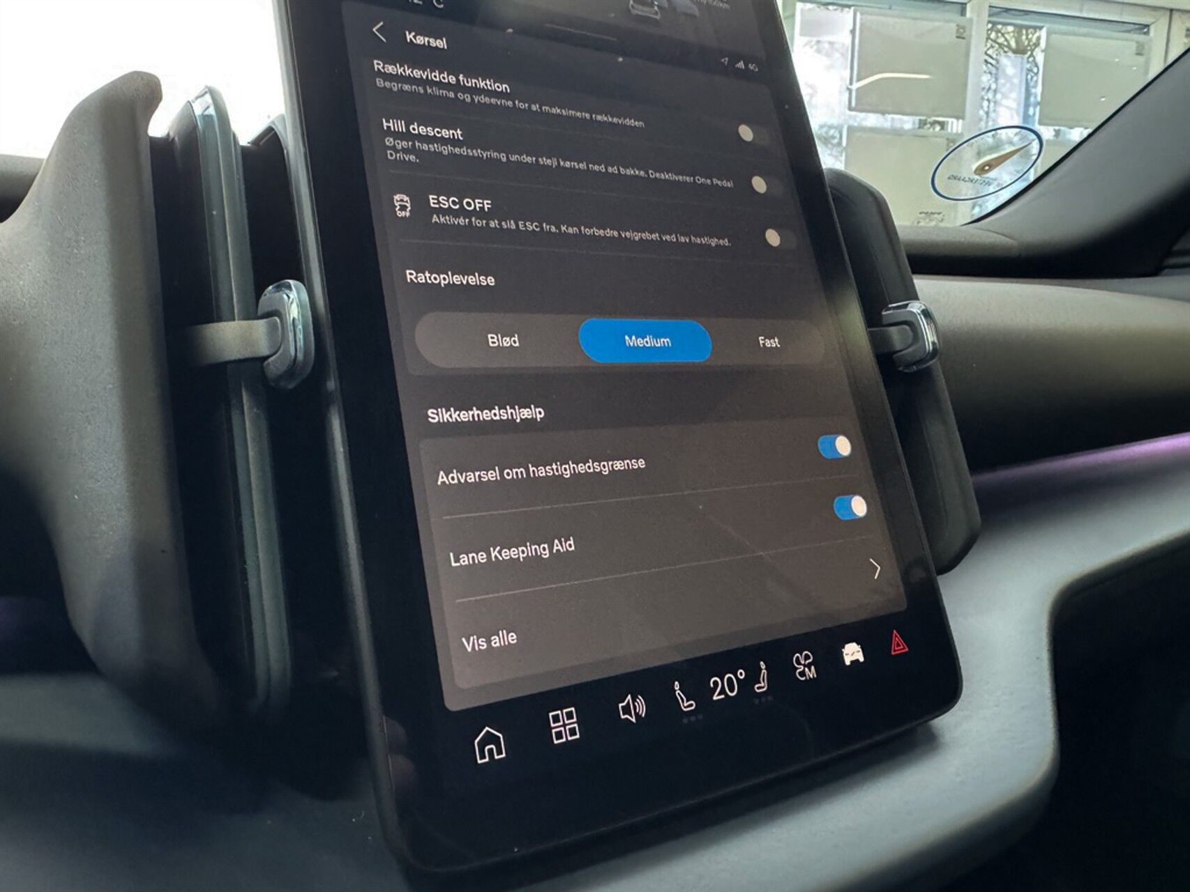 Billede af Volvo EX30 Single Motor Extended Range Plus 272HK 5d Aut.