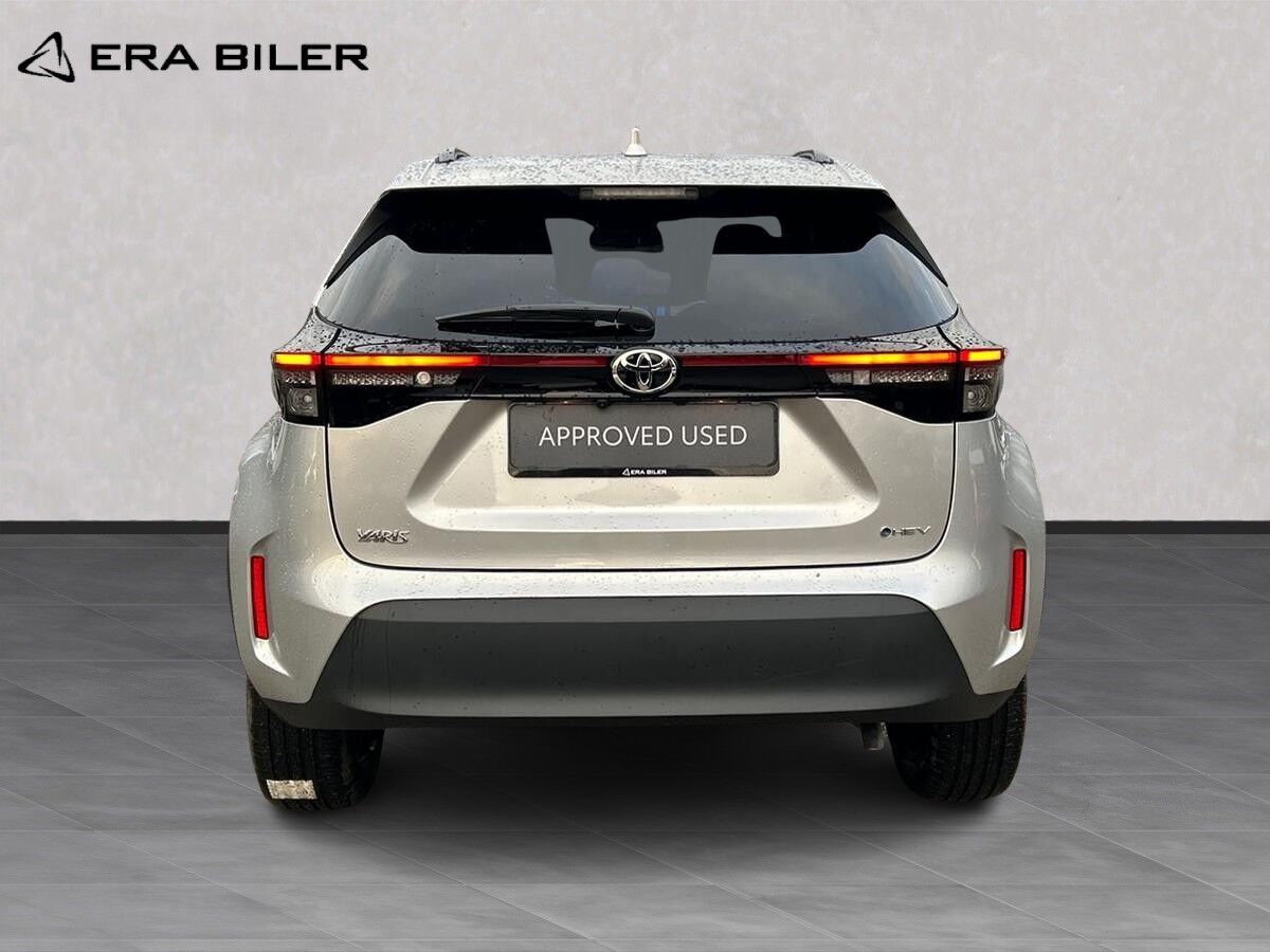 Billede af Toyota Yaris Cross 1,5 Hybrid Style Comfort 116HK 5d Trinl. Gear