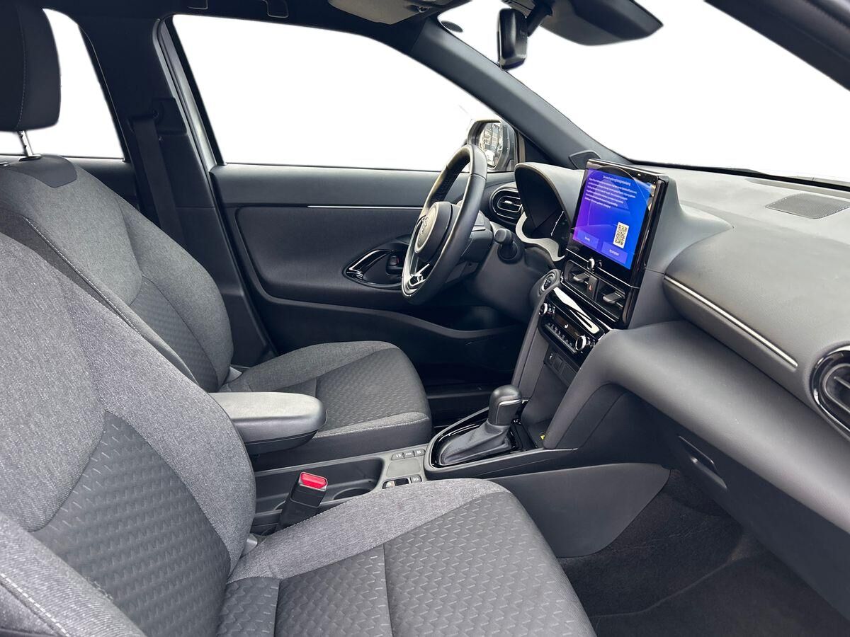 Billede af Toyota Yaris Cross 1,5 Hybrid Style Comfort 116HK 5d Trinl. Gear