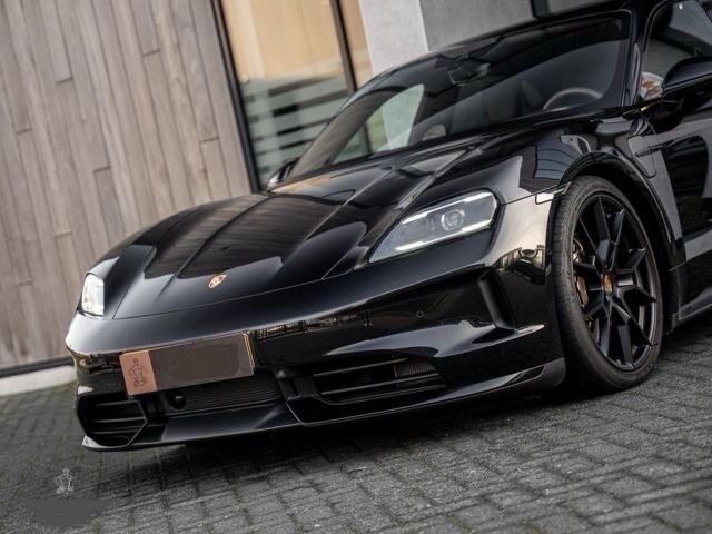 Billede af Porsche Taycan Sport Turismo EL Plus 435HK Stc Aut.