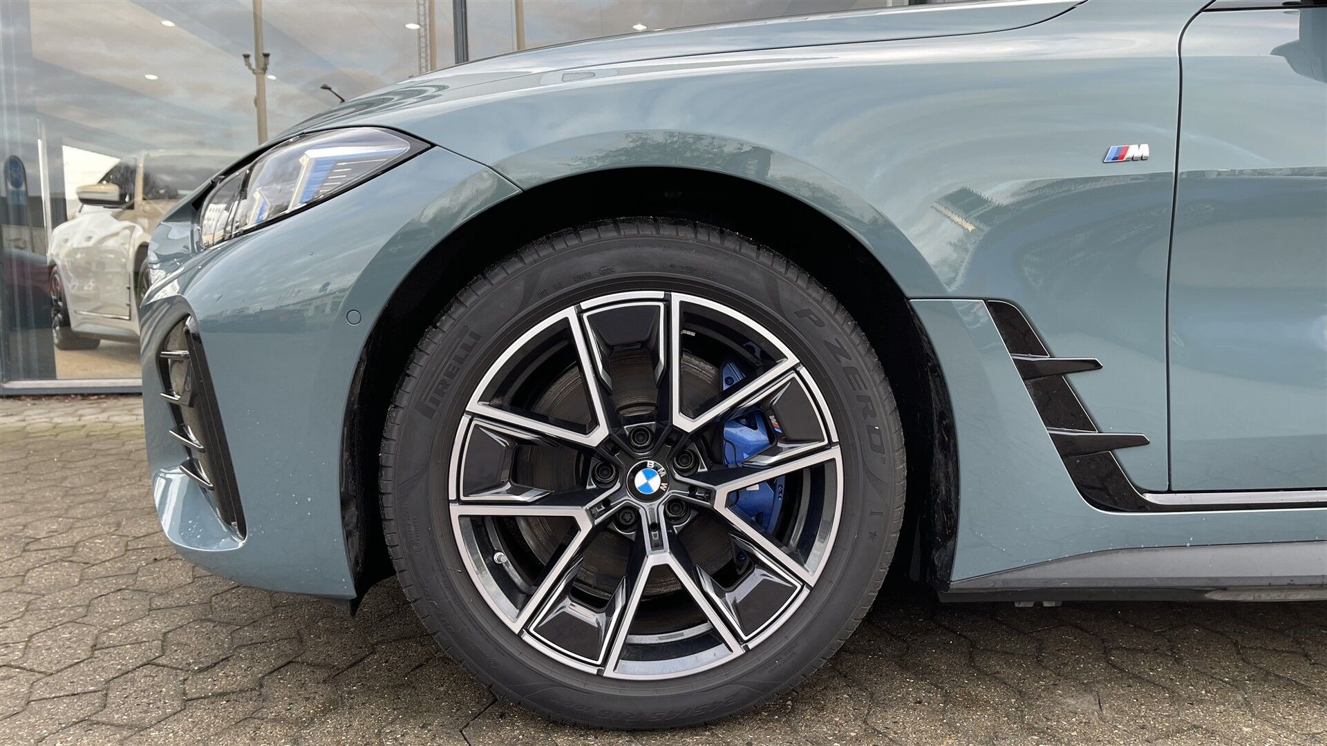 Billede af BMW i4 xDrive40 Gran Coupé Fully Charged M-Sport 401HK 5d Aut. 