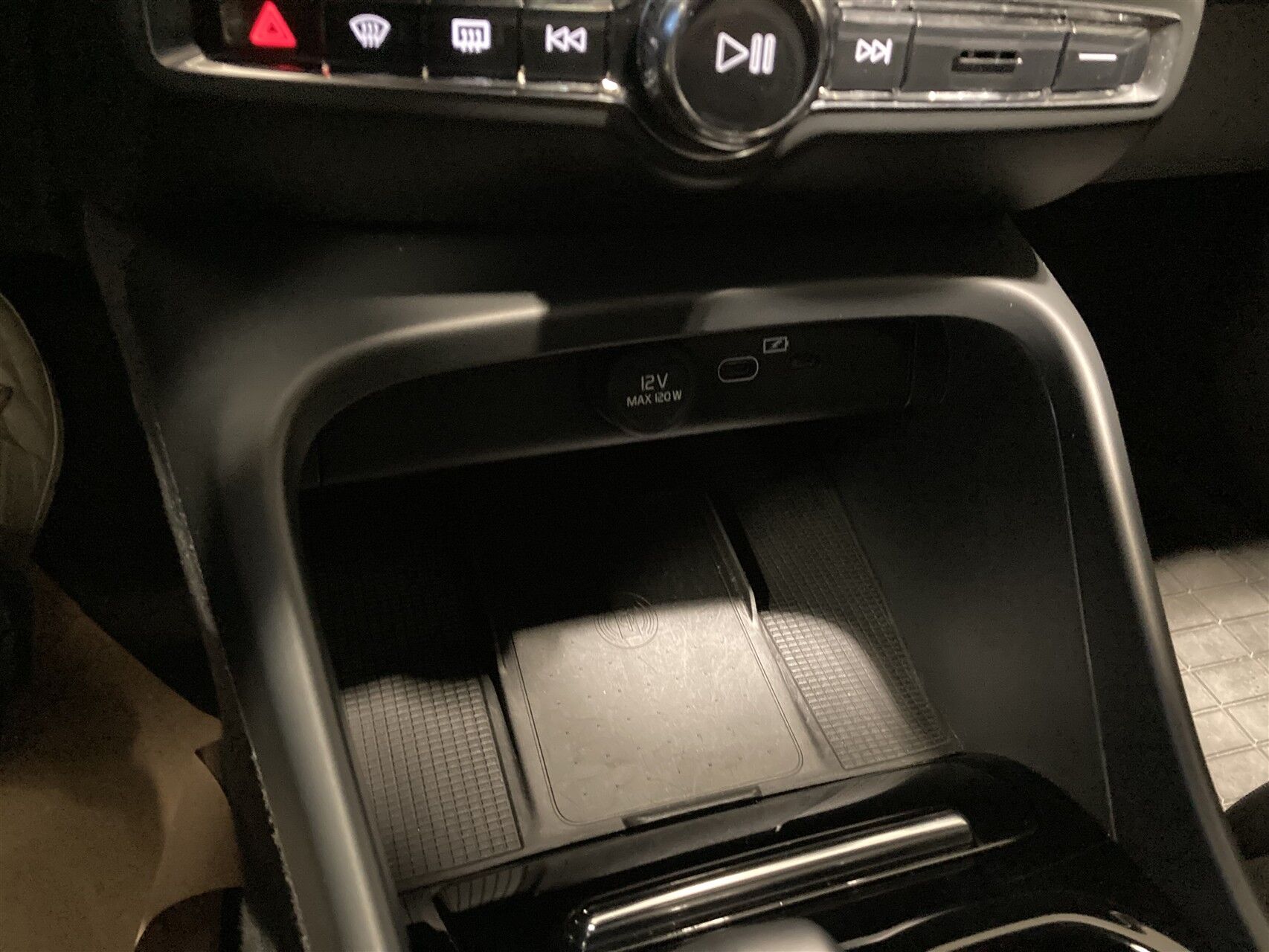 Billede af Volvo C40 P6 Recharge Plus 231HK 4d Aut.