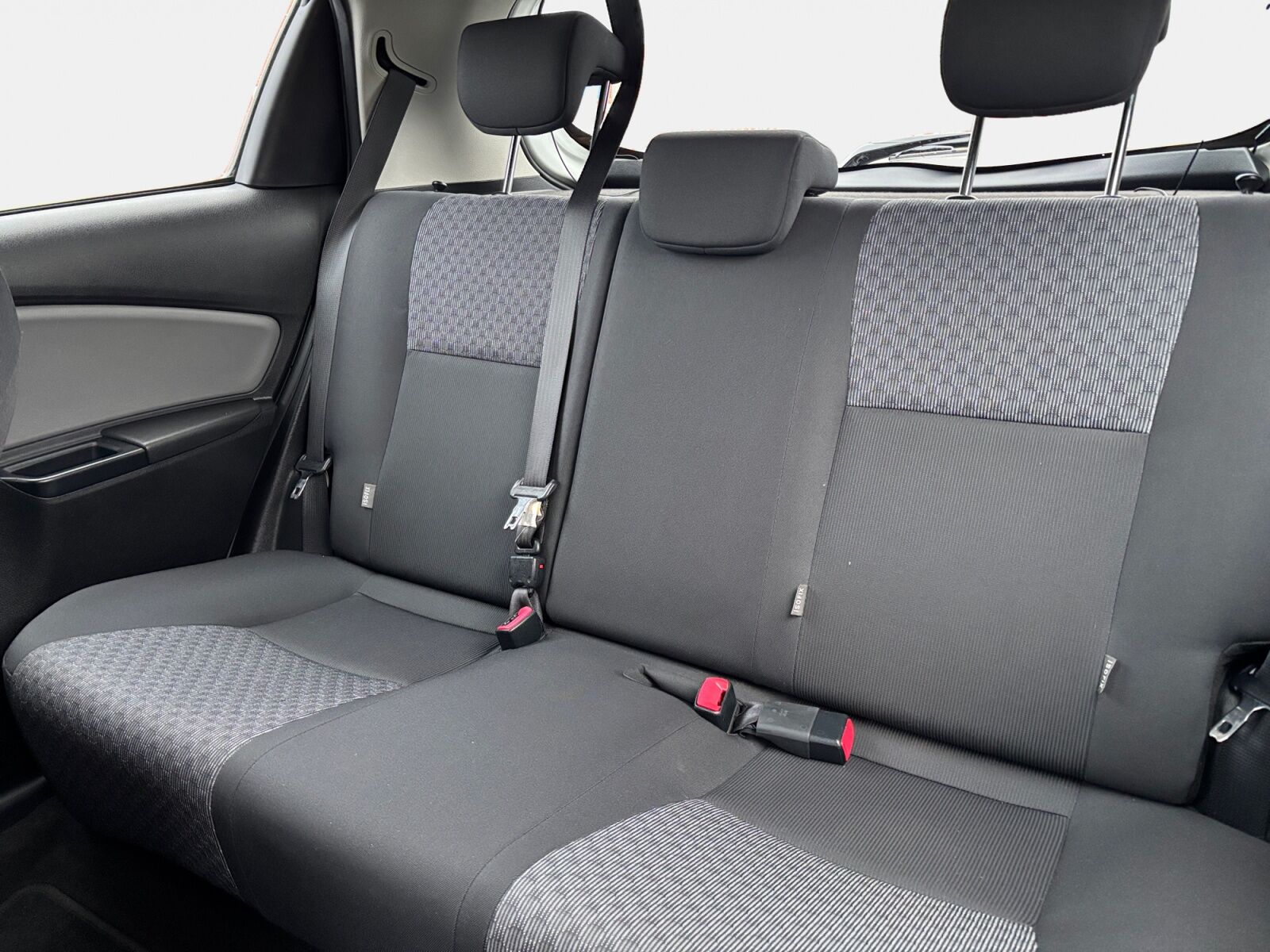 Billede af Toyota Yaris 1,0 VVT-I T2 69HK 5d