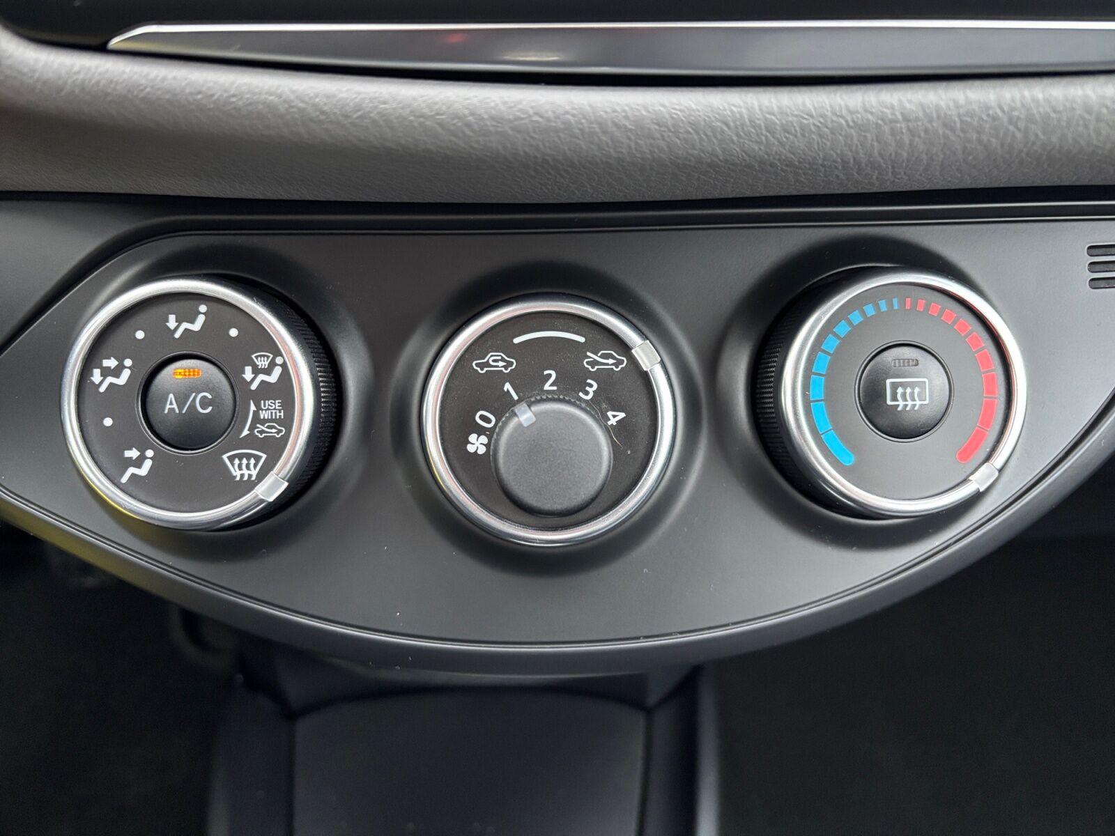 Billede af Toyota Yaris 1,0 VVT-I T2 69HK 5d