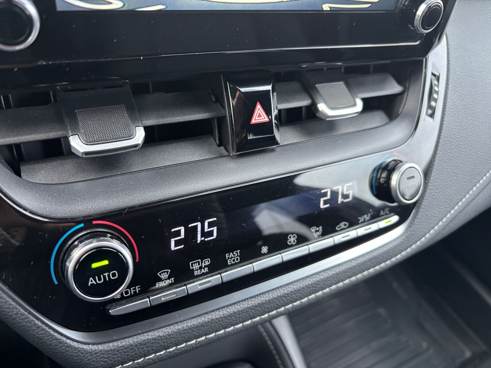 Billede af Toyota Corolla Touring Sports 1,8 Hybrid H3 Premium E-CVT 122HK Stc Trinl. Gear