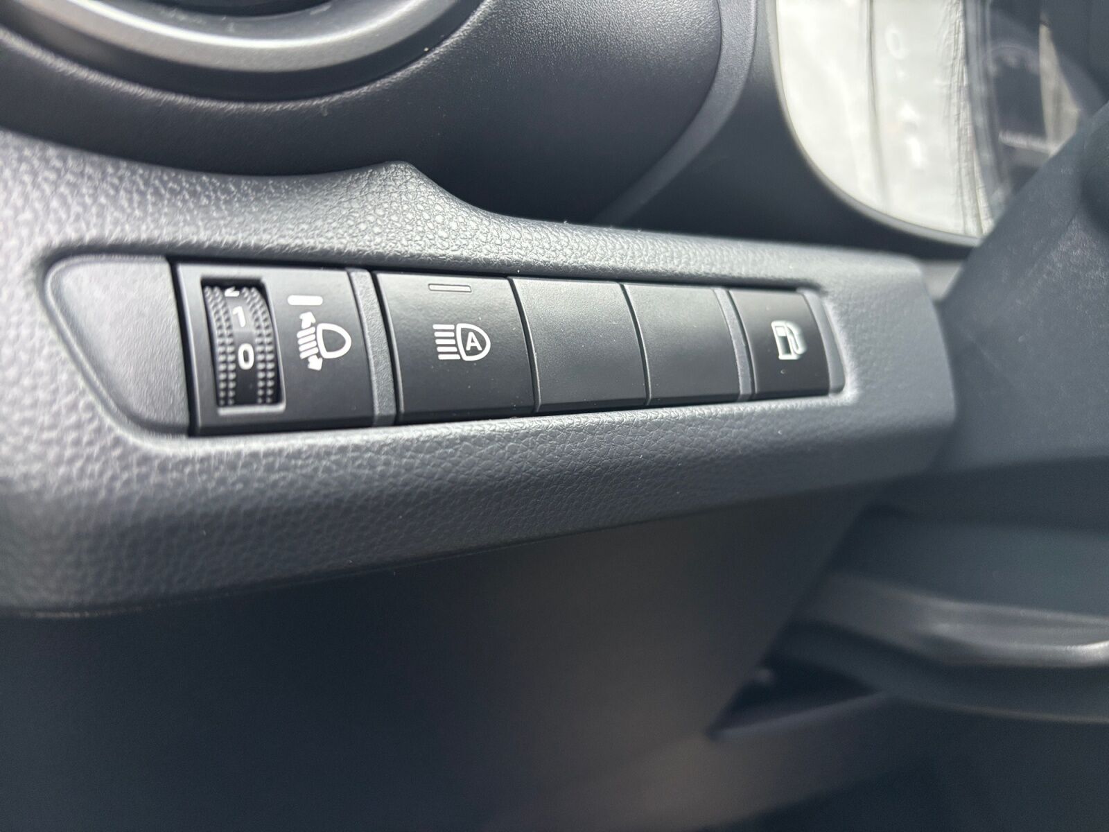 Billede af Toyota C-HR 1,8 Hybrid Style Multidrive S 140HK 5d 6g