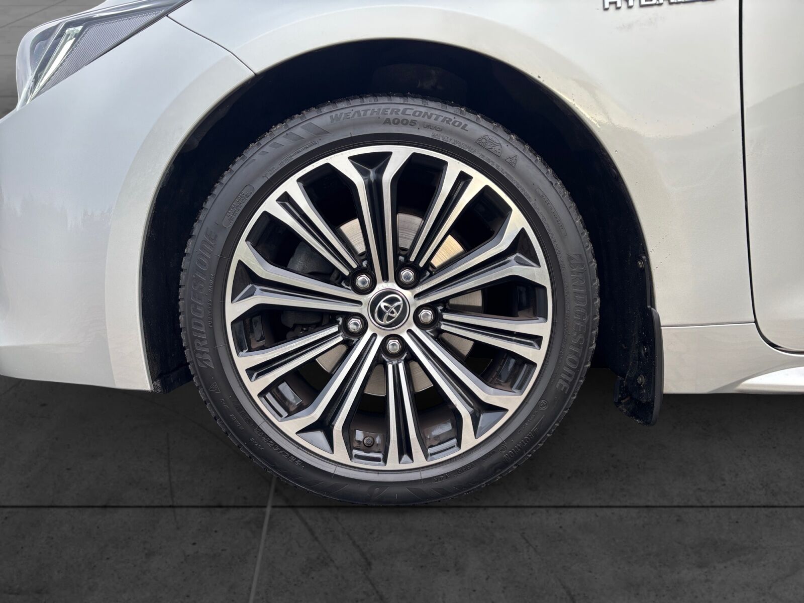 Billede af Toyota Corolla Touring Sports 2,0 Hybrid H3 Premium E-CVT 180HK Stc 6g Aut.