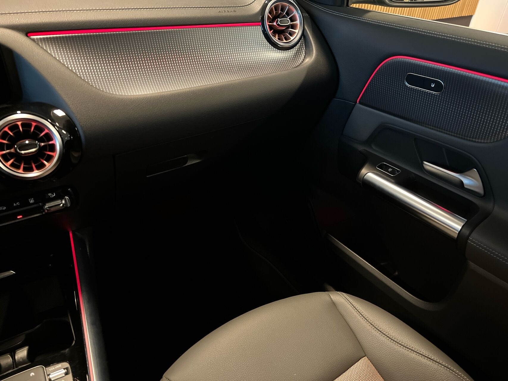 Billede af Mercedes-Benz EQA 250+ EL Progressive 190HK 5d Aut.