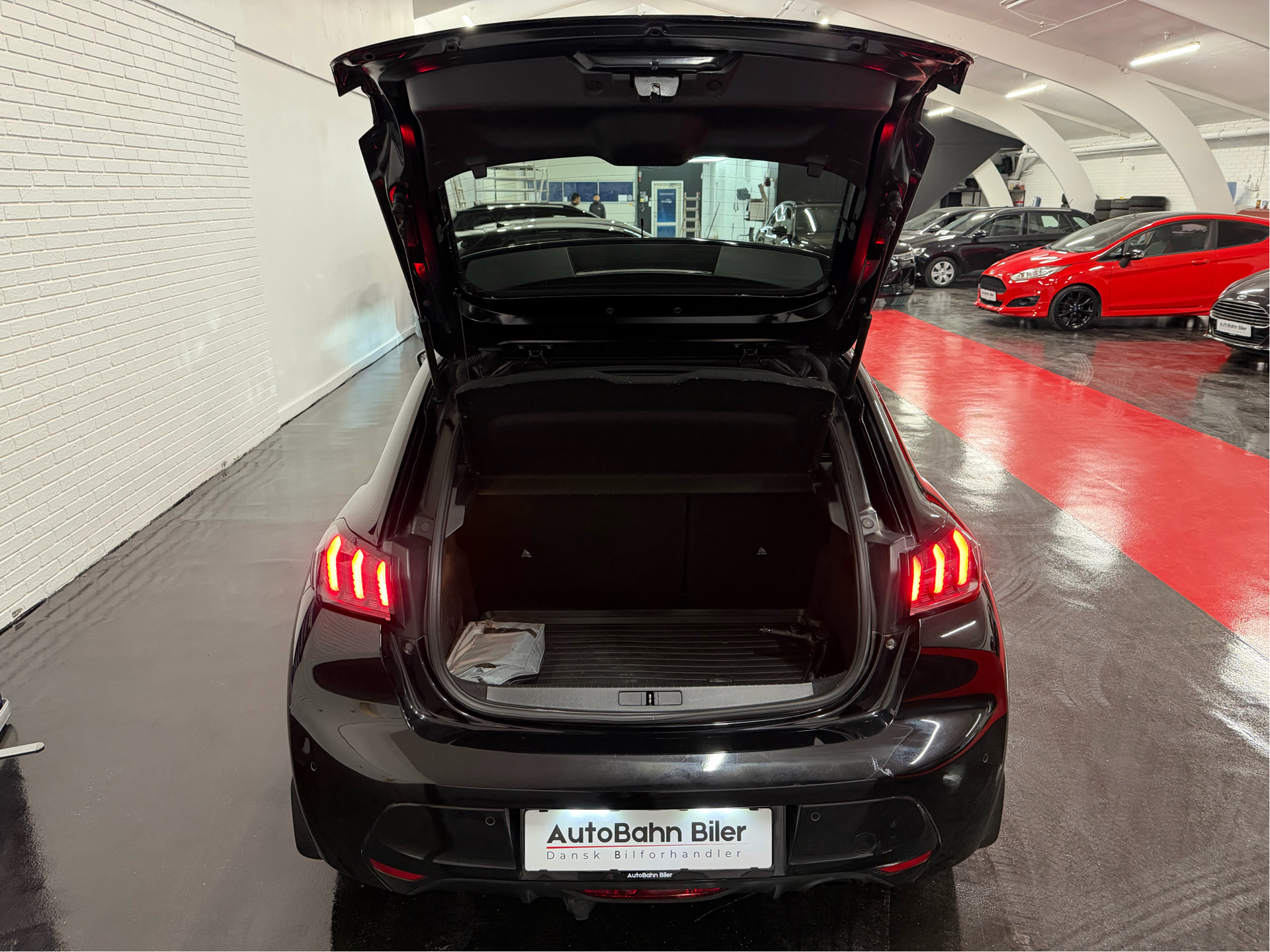 Billede af Peugeot 208 1,5 BlueHDi Allure Sky 102HK 5d 6g