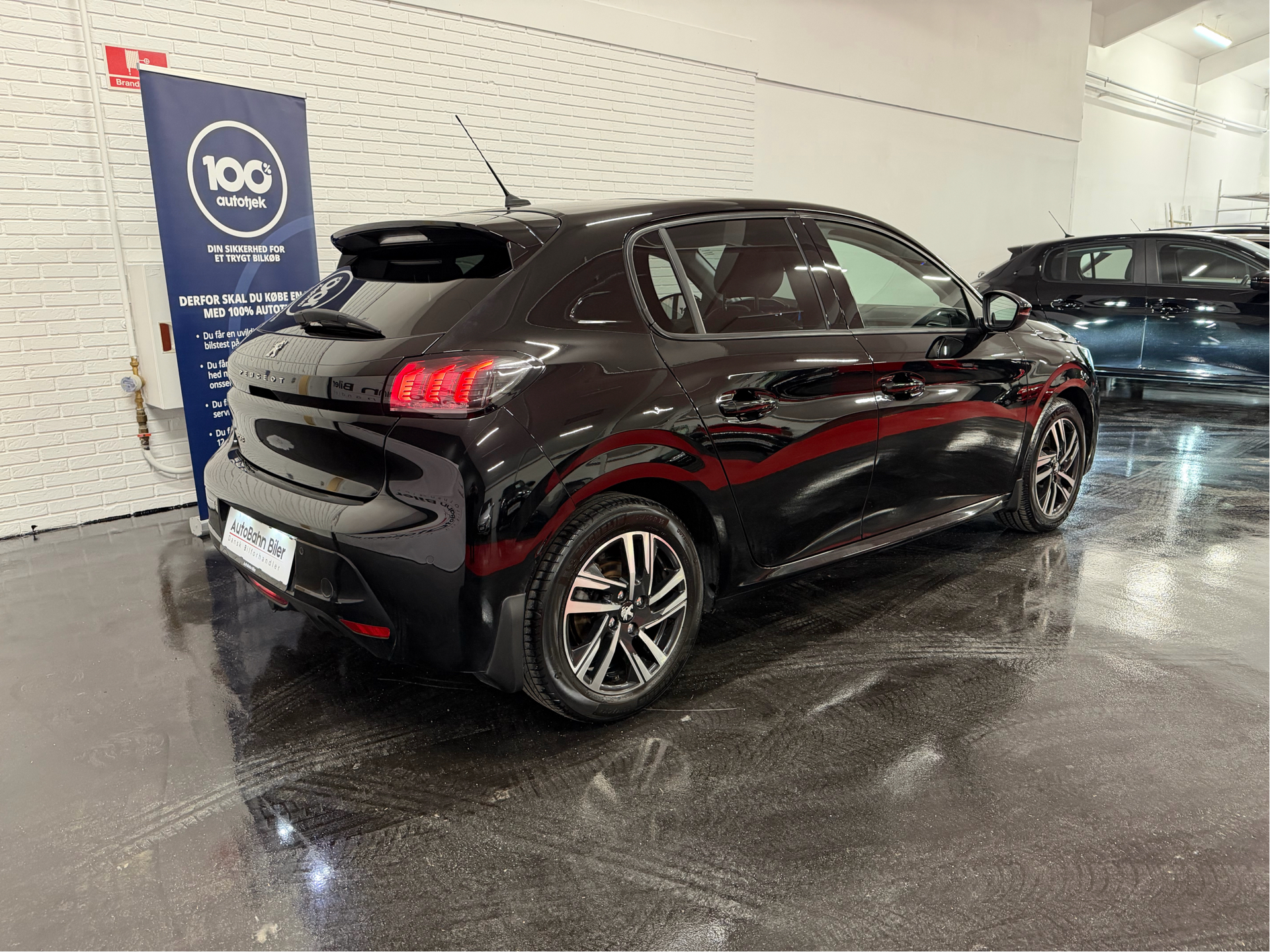 Billede af Peugeot 208 1,5 BlueHDi Allure Sky 102HK 5d 6g